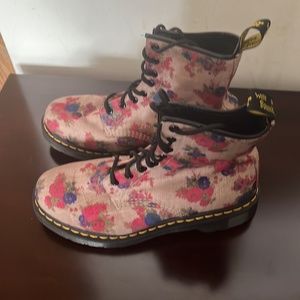 Dr.Martens